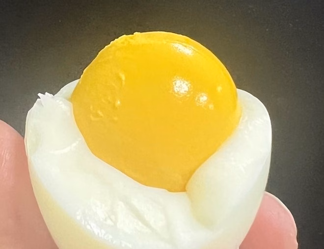 Trứng luộc là thực phẩm vàng trong chế độ giảm cân nếu được kết hợp đúng cách. Ảnh: Kiều Vũ