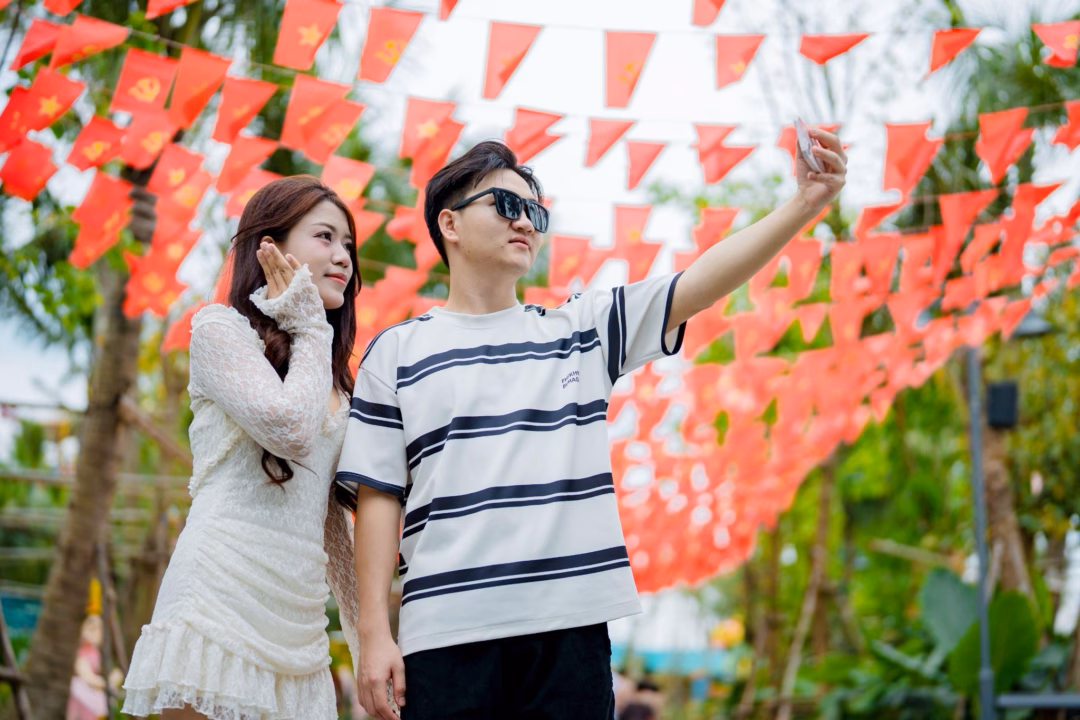 Không khí nhộn nhịp tại Sun World Ha Nam ngay từ những ngày đầu kỳ nghỉ lễ