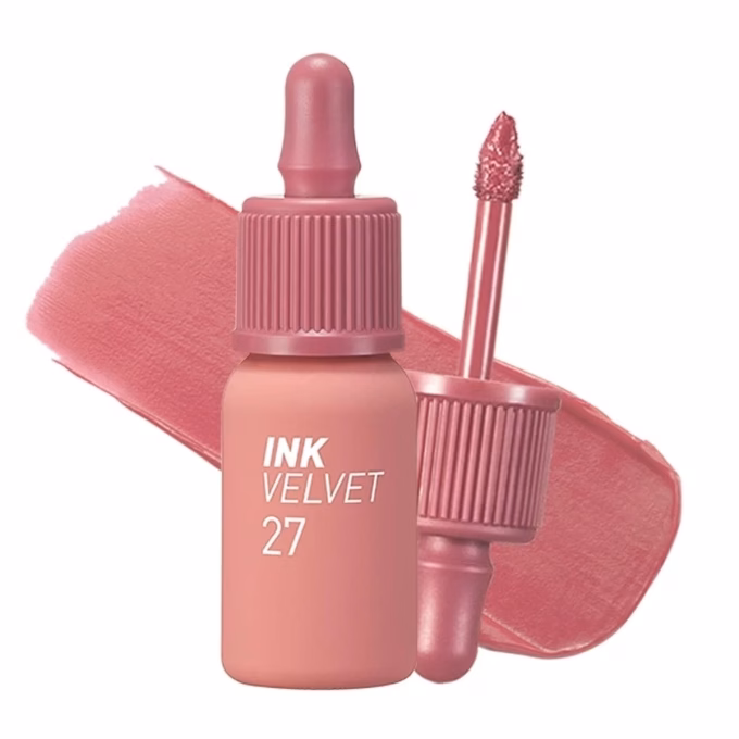 Peripera Ink The Velvet: Độ bám màu cực cao, giúp đôi môi rạng rỡ suốt cả ngày dài. Giá tham khảo: 350.000 đồng