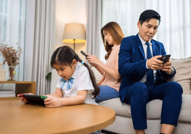 Vận động thường xuyên giúp tăng cường kết nối thần kinh và cải thiện khả năng tập trung