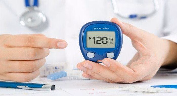 Xây dựng chế độ ăn uống ổn định, hạn chế thực phẩm chế biến sẵn là nền tảng cốt lõi của sức khỏe.