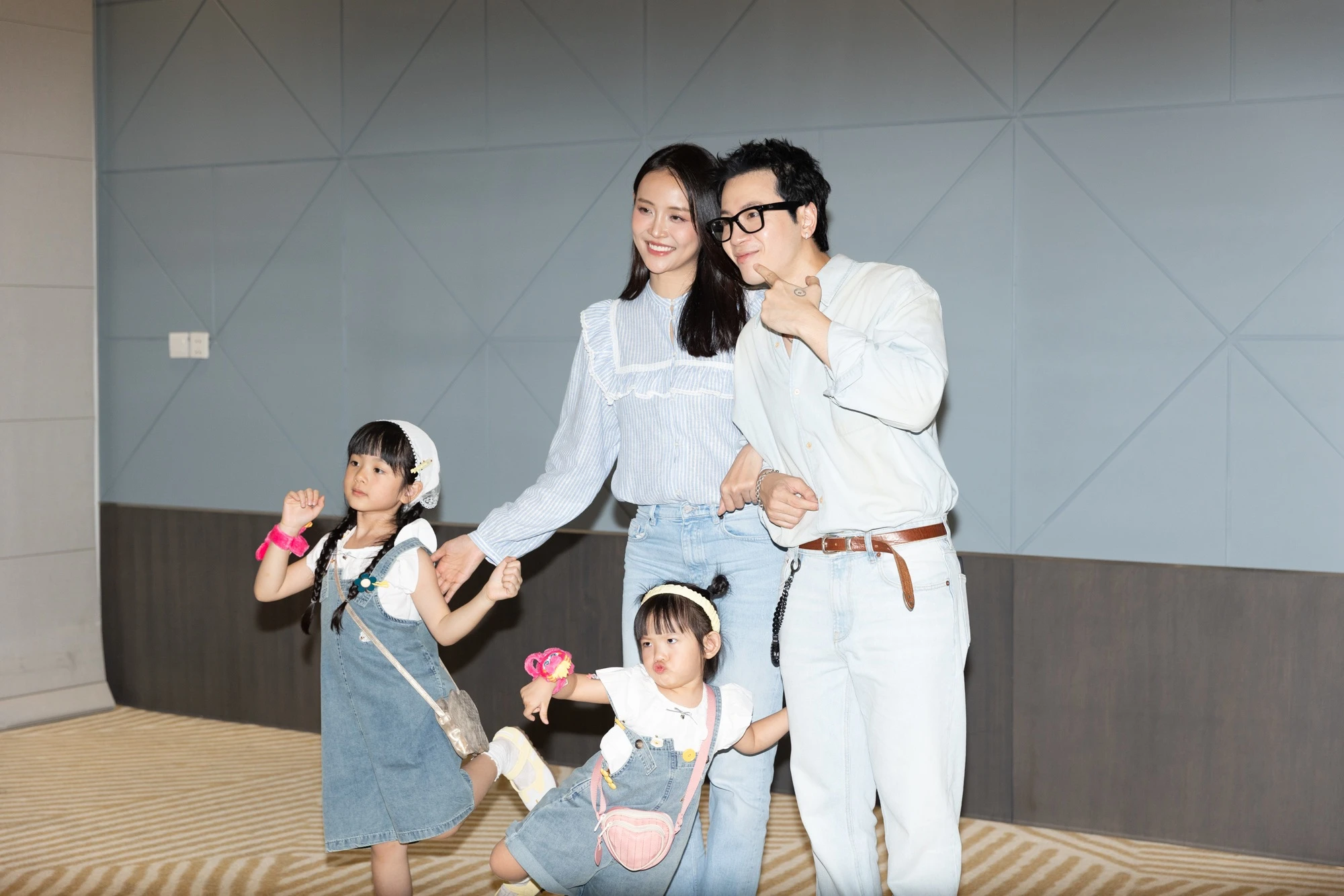 Gia đình Phí Ngọc Hưng – Trương Mỹ Nhân cùng các con gây chú ý khi xác nhận quay trở lại show truyền hình (Ảnh: Ban tổ chức).